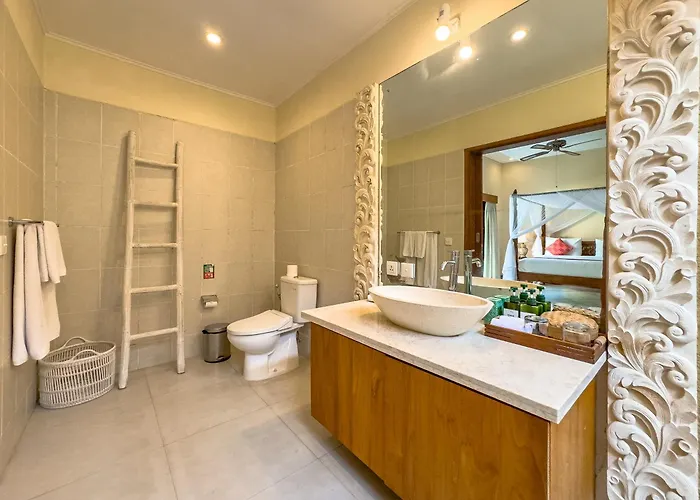 Vara Managed By Bugis Seminyak (Bali)